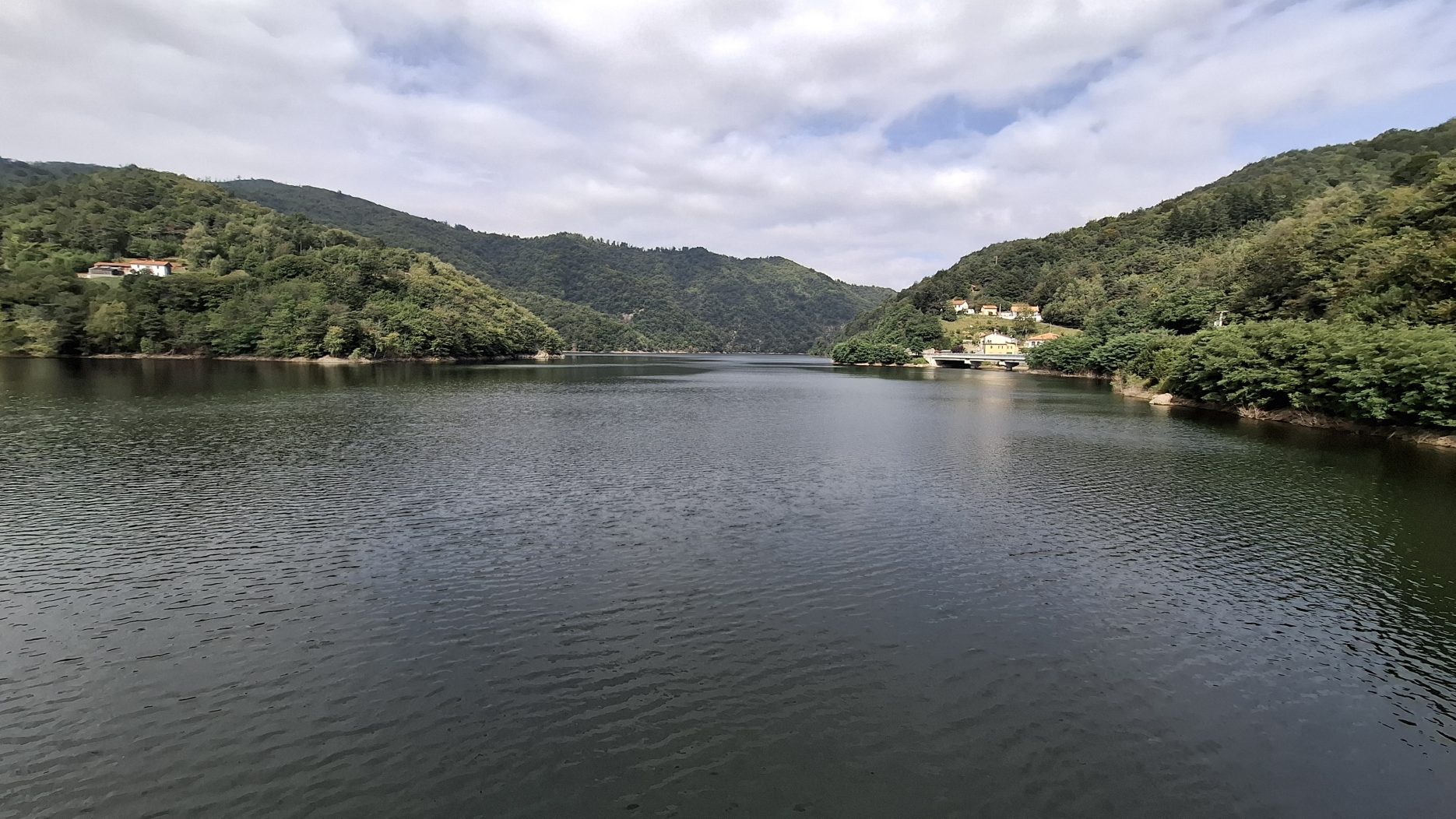 Lago di Osiglia